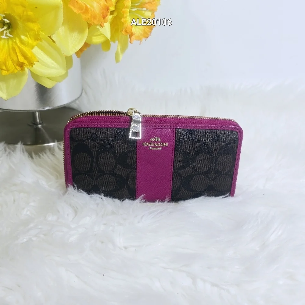 Coach Women's Pink and Brown Wallet